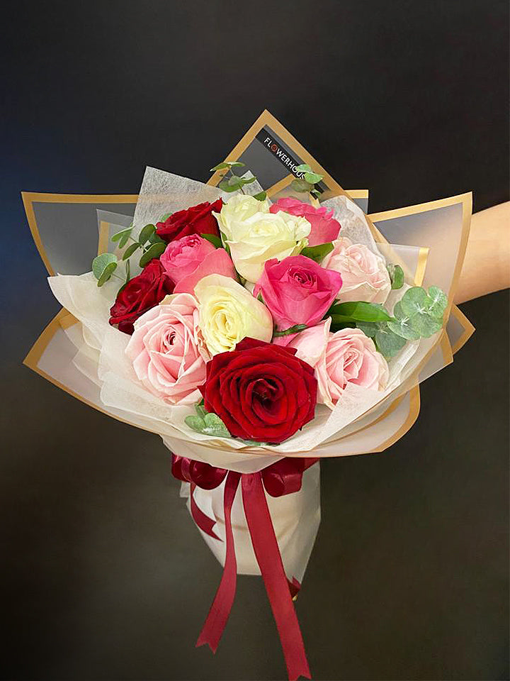 12 Premium Roses Bouquet