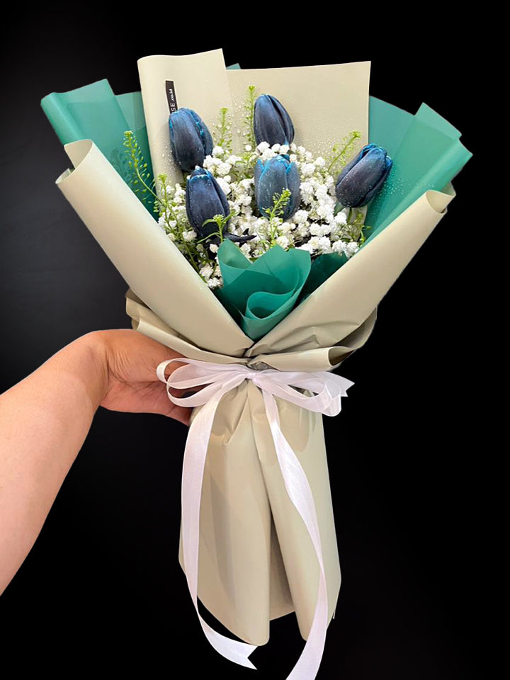 Elle 6 Tulip Bouquet