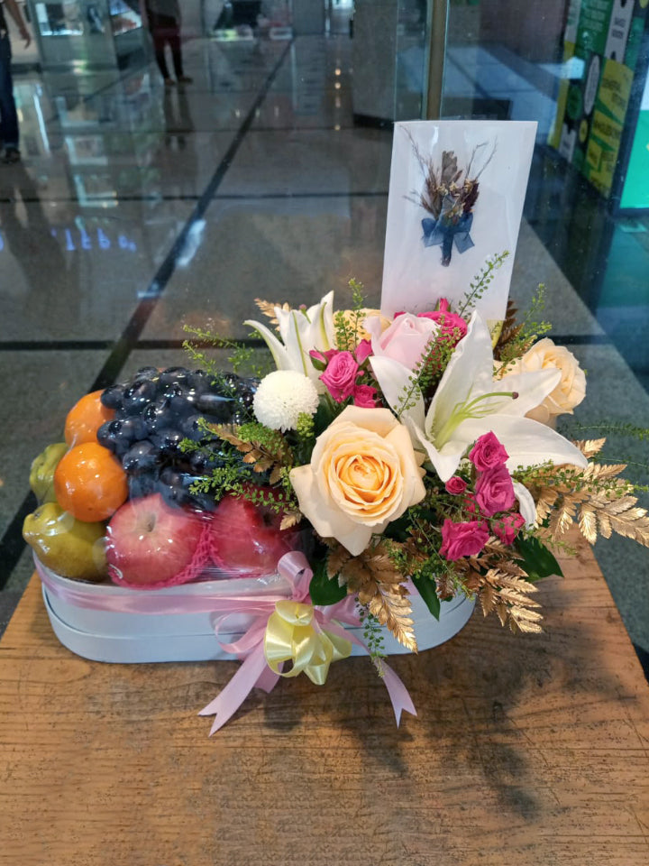 Given Fruit Hampers