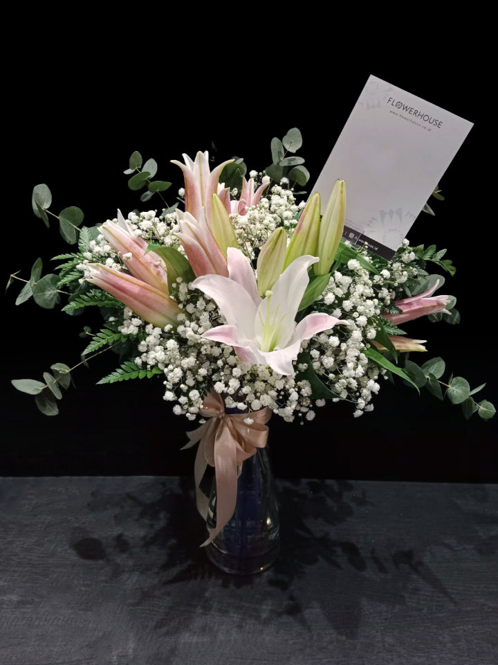 Lilian Vase