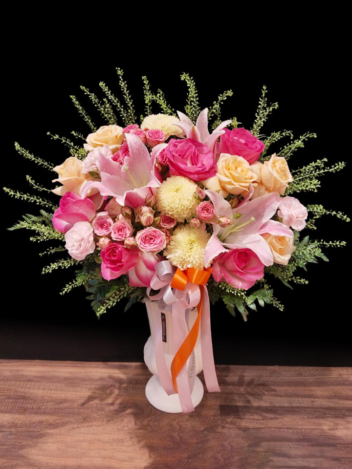 Mariam Golden Vase