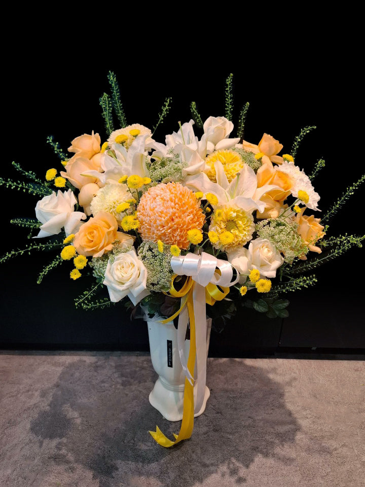 Mariam Golden Vase