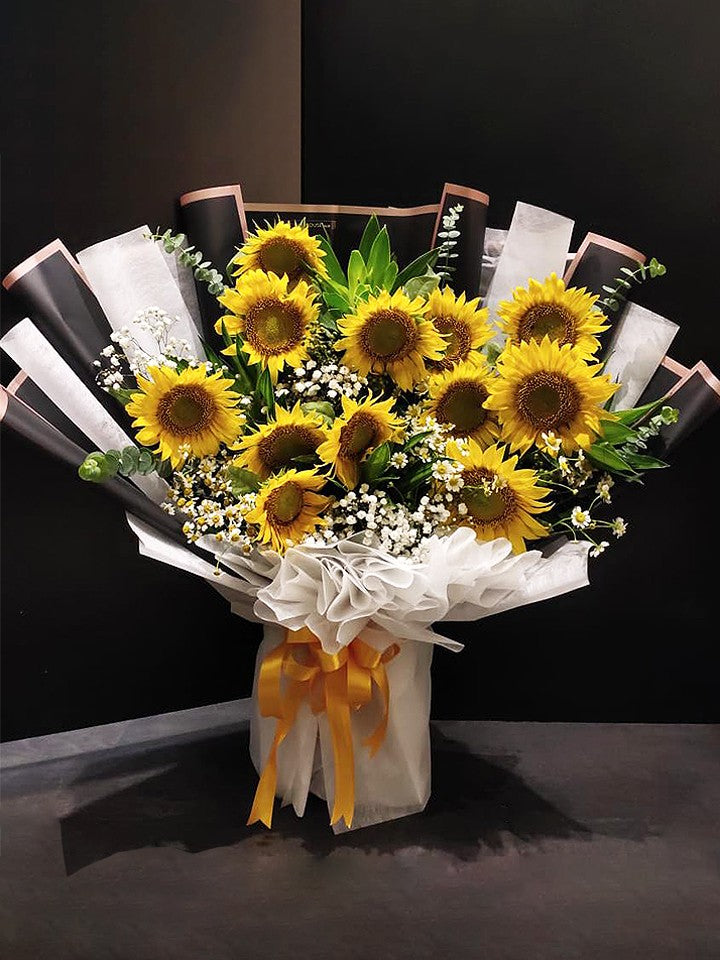 Sammy Sunflower Bouquet