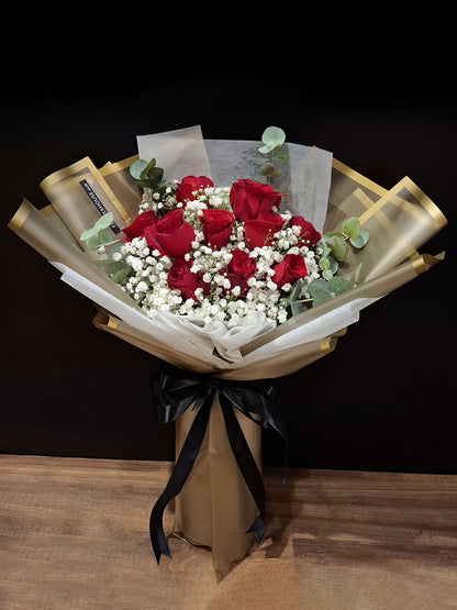 10 Ecuador Roses Bouquet