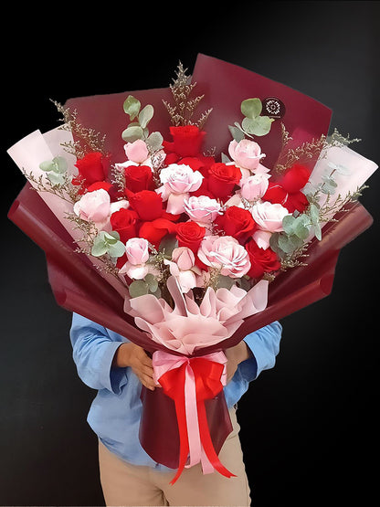 20 Premium Mix Roses Bouquet