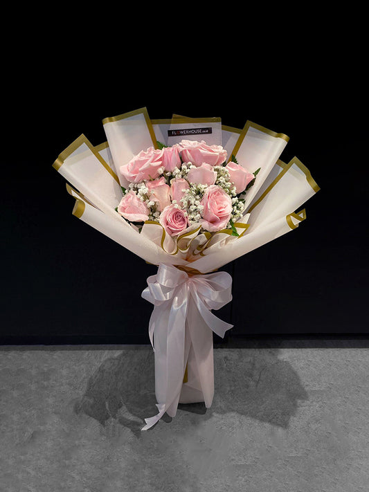 Blush love 10 Pink Roses Bouquet