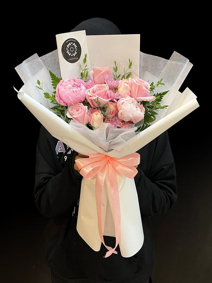 Faelyn Bouquet