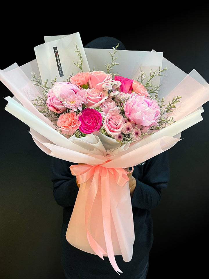 Faelyn Bouquet