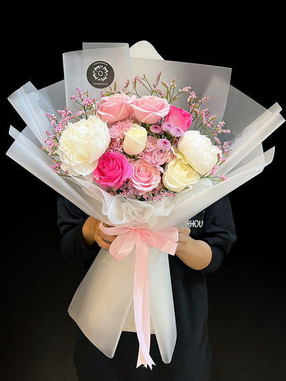 Faelyn Bouquet