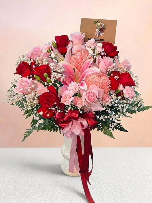 Alena Vase
