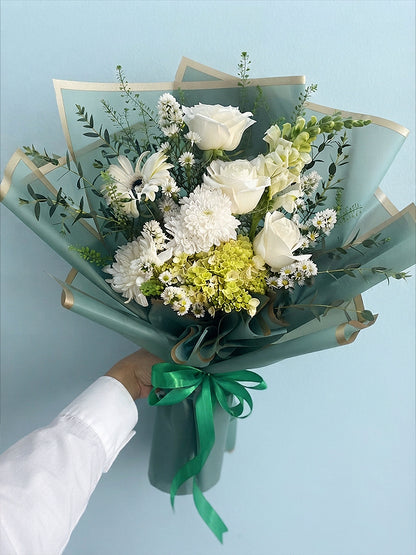 Ezra Bouquet
