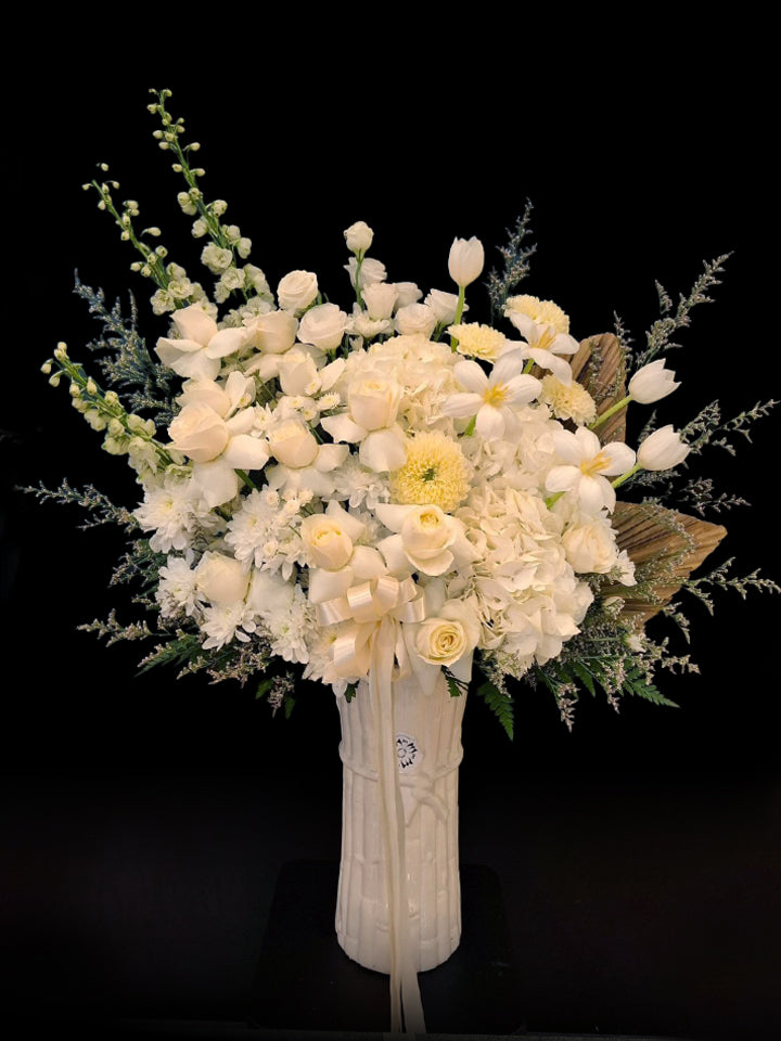 Ultimate Cobalt Peach Vase
