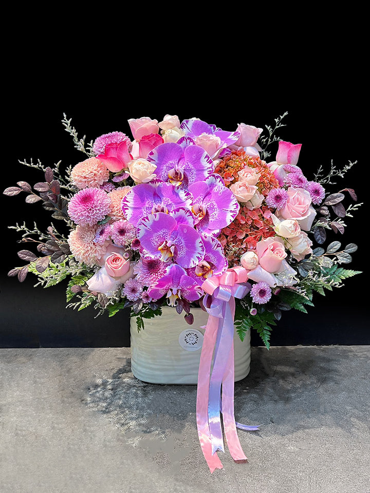 Valerie Vase